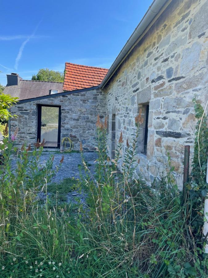 Maison, Calme Avec Cheminee. Botmeur